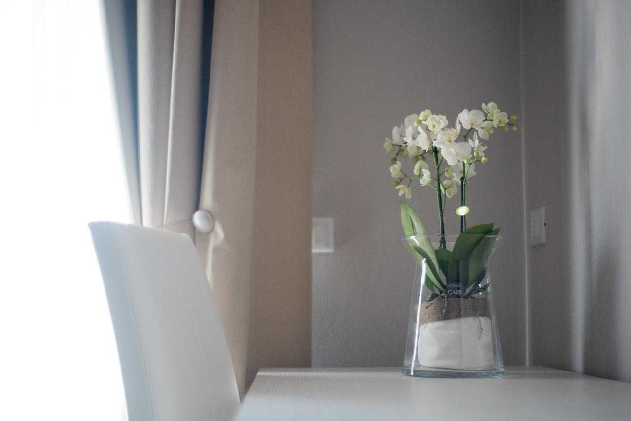 H2O Bed & Breakfast Sirmione Ngoại thất bức ảnh
