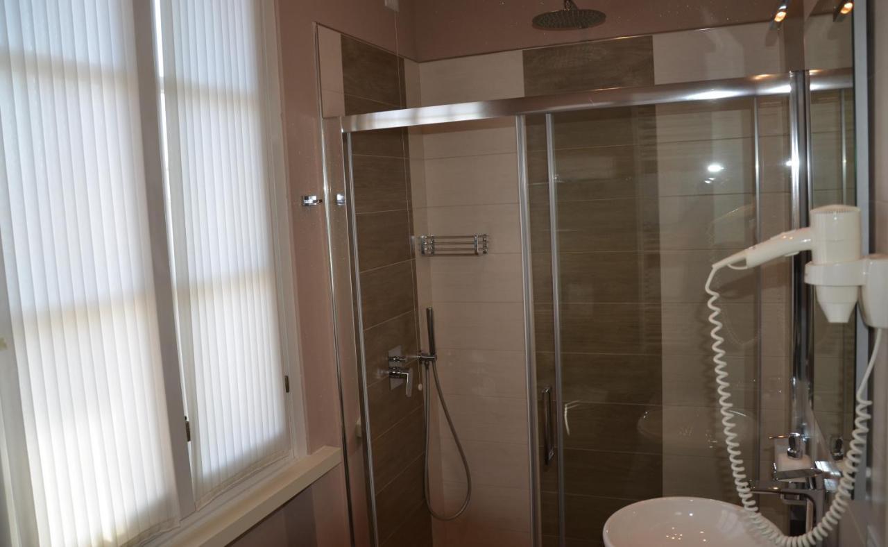 H2O Bed & Breakfast Sirmione Ngoại thất bức ảnh