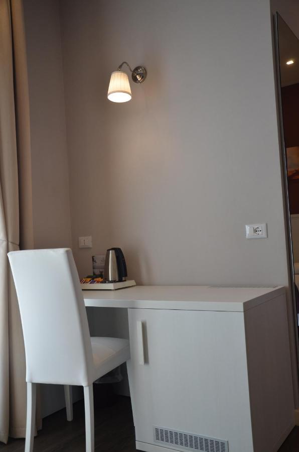 H2O Bed & Breakfast Sirmione Ngoại thất bức ảnh